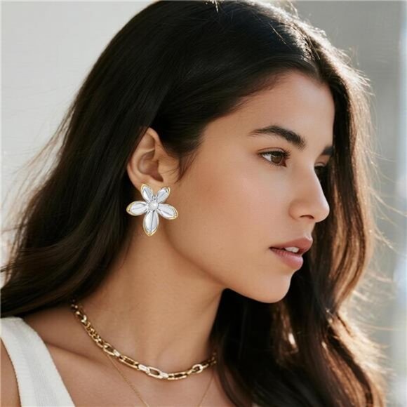 🌸 Gold & Silver Flower Stud Earrings | Hypoallergenic Stainless Steel Floral - Picture 3 of 6